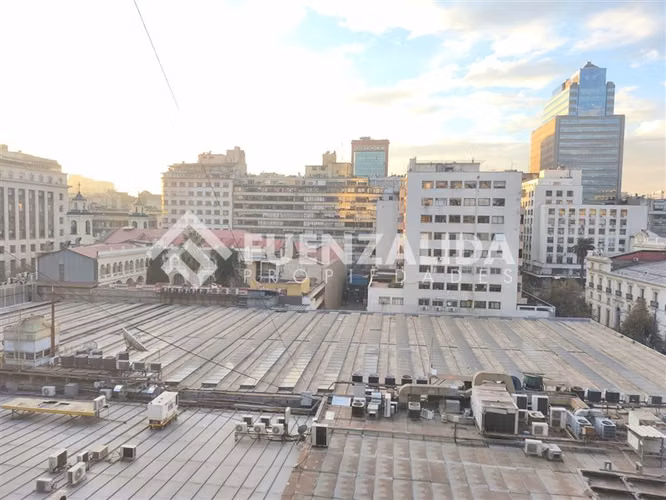 CONVENIENTE Oficina en venta en Santiago
