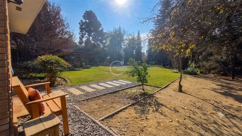 Casa en venta de 6 dorm. Colina, Polo Mahuida
