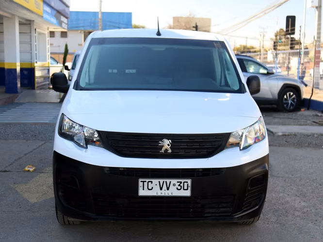 PEUGEOT PARTNER 2024