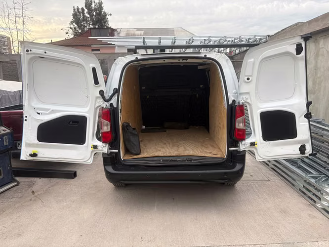peugeot partner hdi L2 1.6 AT - Imagen 5