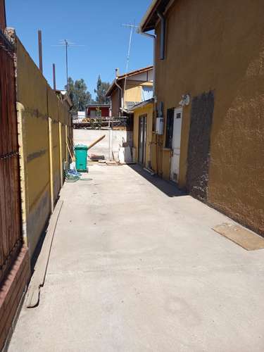 Acogedora Casa De Dos Pisos, El Carmen, Calera De Tango
