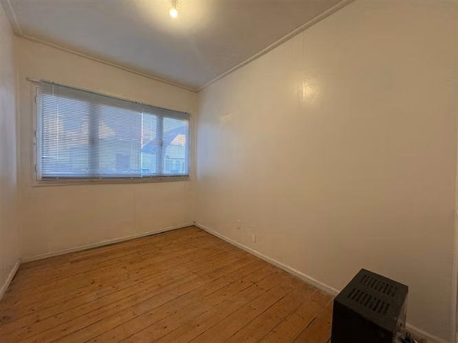 LOCAL COMERCIAL 5 OFICINAS 3 BAÑOS ESTAC. BARRIO CROATA