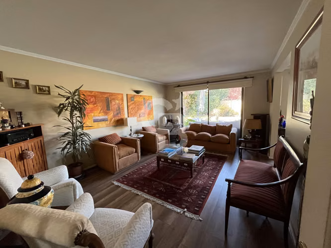 Casa de ensueño con ubicación y diseño excepcionales. - Imagen 2
