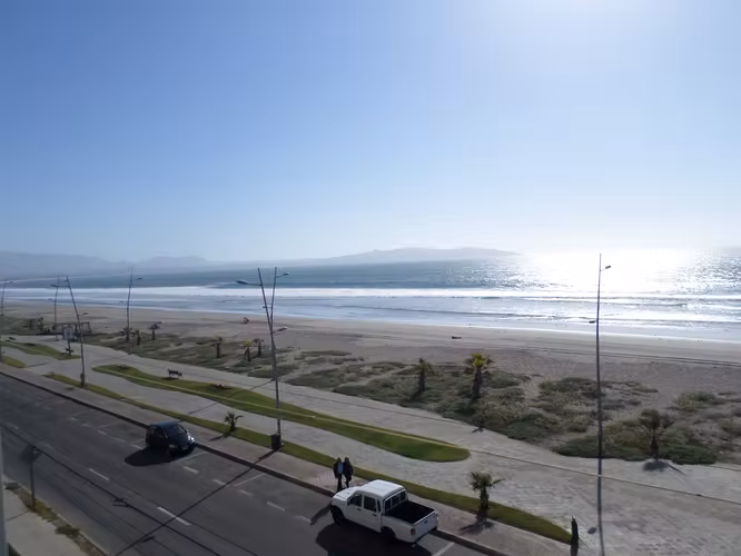 ARRIENDO DE MARZO A DICIMBRE FRENTE AL MAR