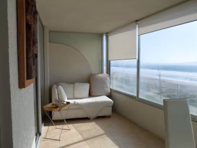 ARRIENDO DE MARZO A DICIMBRE FRENTE AL MAR