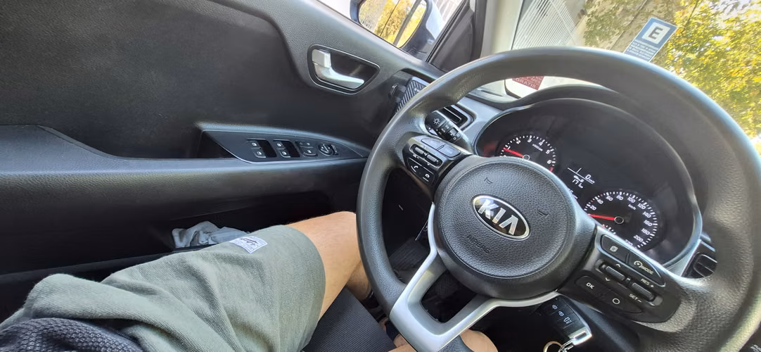 KiaRio5 Blanco 2020 cc 1400
