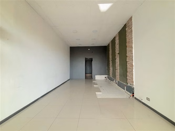 LOCAL COMERCIAL San Carlos de Apoquindo
