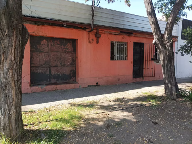 Comercial 400 m2. Santiago Concha. Franklin (172703)