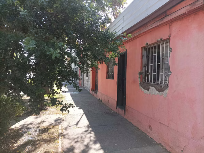 Comercial 400 m2. Santiago Concha. Franklin (172703)