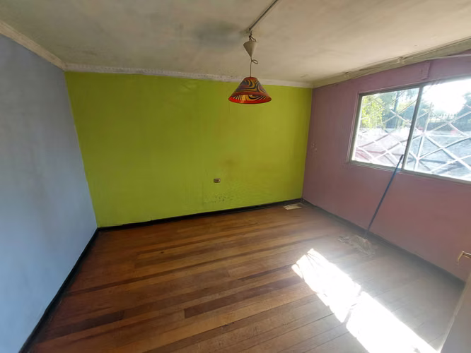 2 CASAS EN BUEN TERRENO DE 680m2 - REBAJADO!!  (172678) - Imagen 4