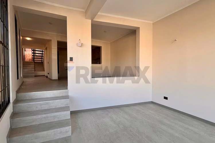 Se arriendo renovada casa en recreo - Imagen 3