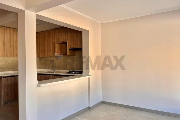 Se arriendo renovada casa en recreo - Imagen 6