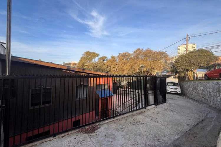 Se arriendo renovada casa en recreo - Imagen 35
