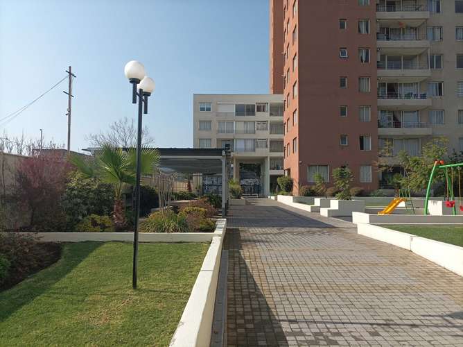 Departamento. Av. Recoleta, Metro Cementerios (172670)