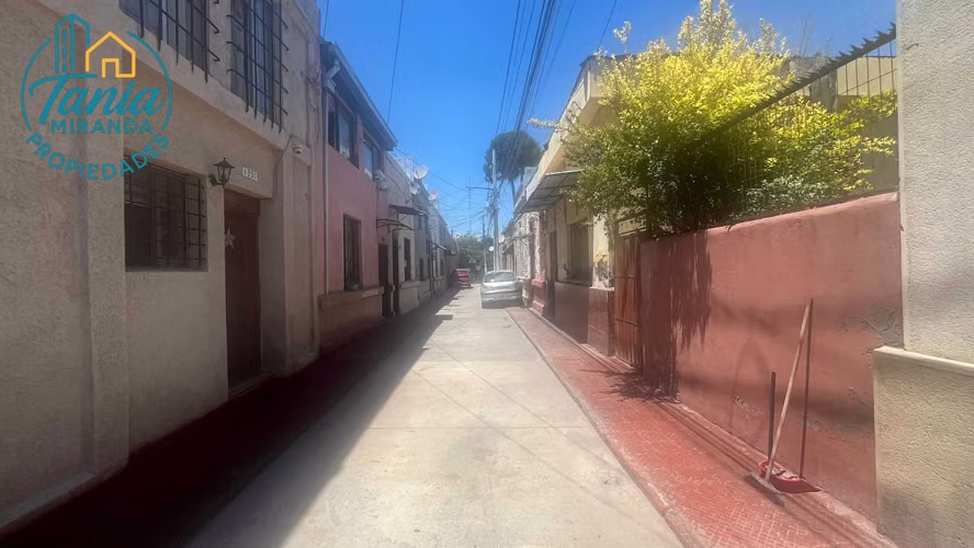 Amplia Casa para inversionistas (172656) - Imagen 1