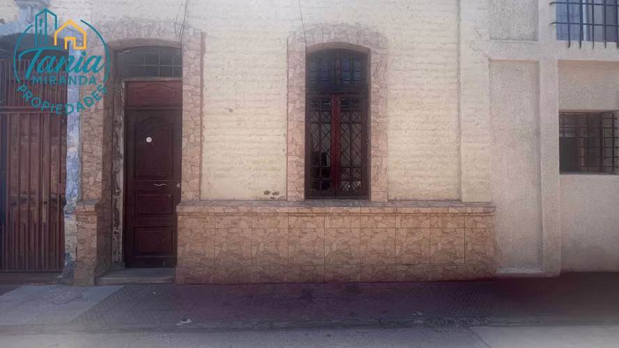 Moderna Vivienda Cerca de Servicios (172656)