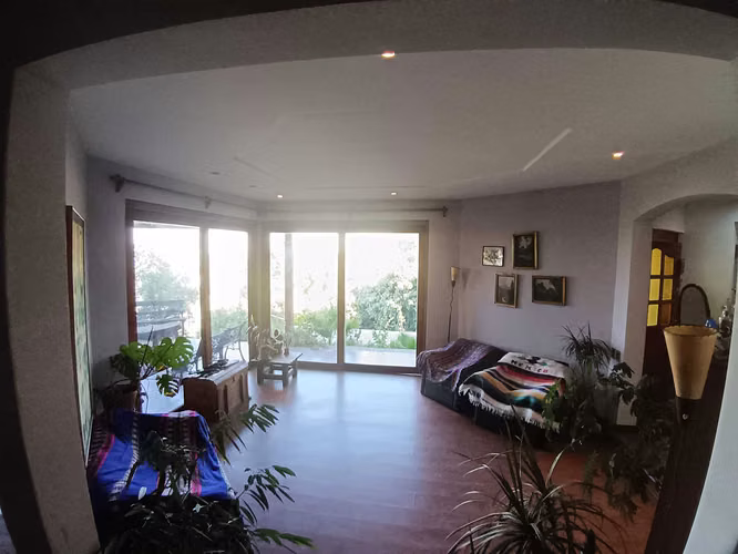 Oportunidad Única: Hogar con Gran Jardín (172647)