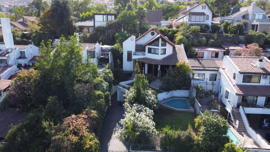 Oportunidad Única: Hogar con Gran Jardín (172647)