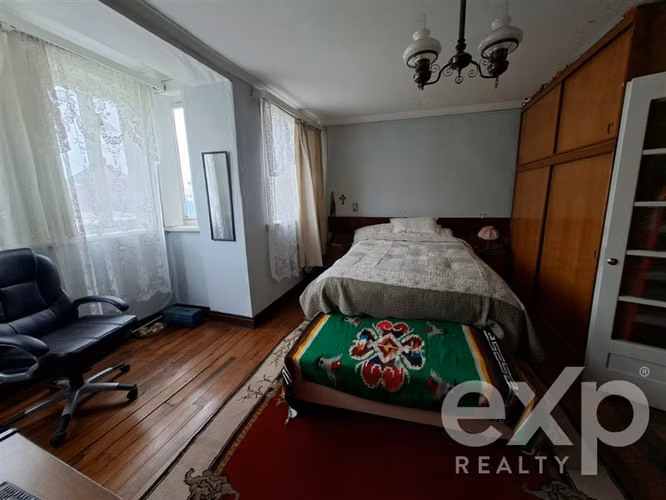 Casa en venta de 4 dorm. en Valdivia a 2 cuadras de la plaza