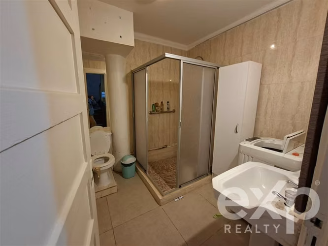 Casa en venta de 4 dorm. en Valdivia a 2 cuadras de la plaza