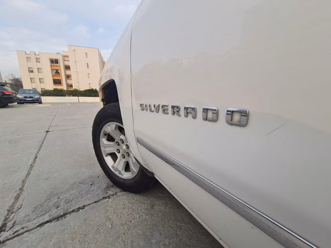 CHEVROLET SILVERADO LTZ Z71 4x4 2018 — ÚNICO DUEÑO/ BOSE/ FULL/ MANTENCIONES EN MARCA