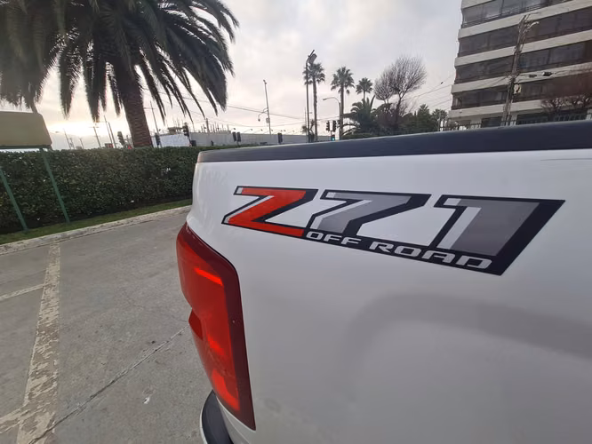 CHEVROLET SILVERADO LTZ Z71 4x4 2018 — ÚNICO DUEÑO/ BOSE/ FULL/ MANTENCIONES EN MARCA