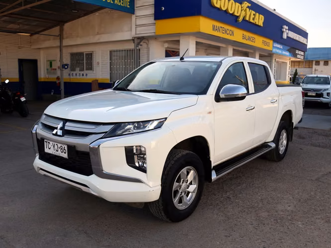 MITSUBISHI L200 2024