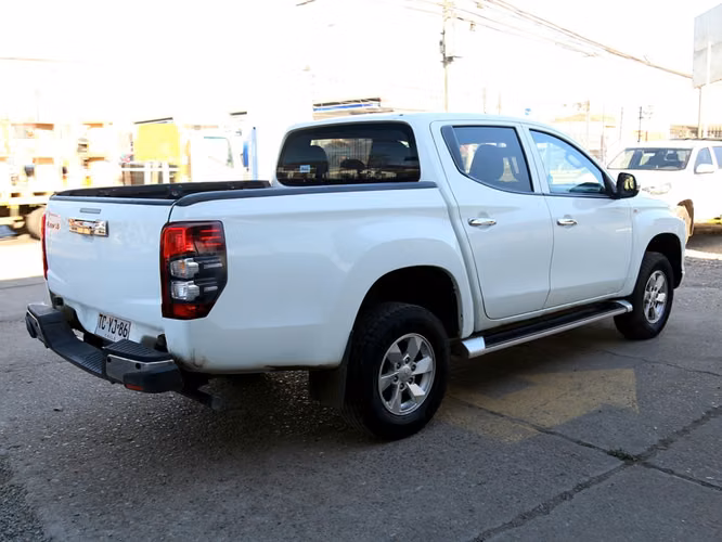 MITSUBISHI L200 2024
