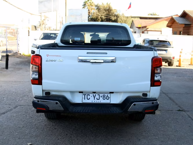 MITSUBISHI L200 2024