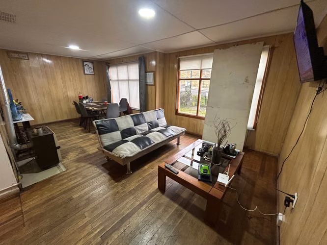 VENDO CASA CON AMPLIO TERRENO POBLACION CALISTO