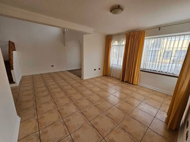Casa amplia en Venta en Sindempart. Coquimbo (172743) - Imagen 2