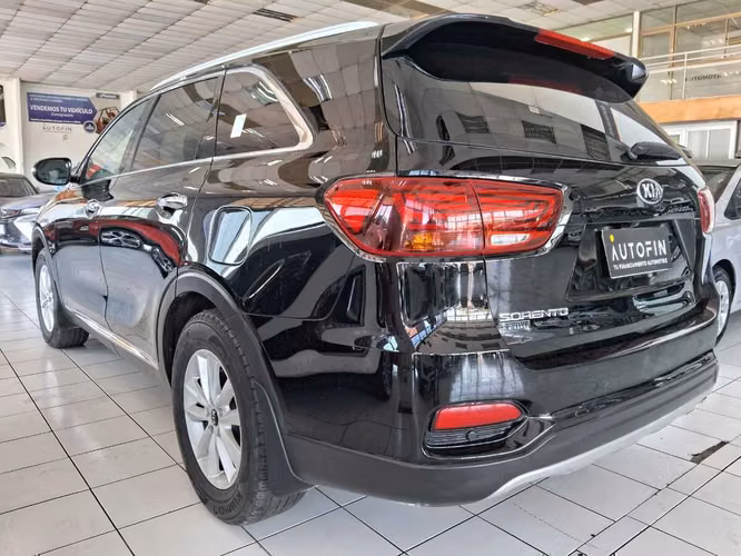 KIA SORENTO EX 2.4L GSL 6AT 2WD 2019