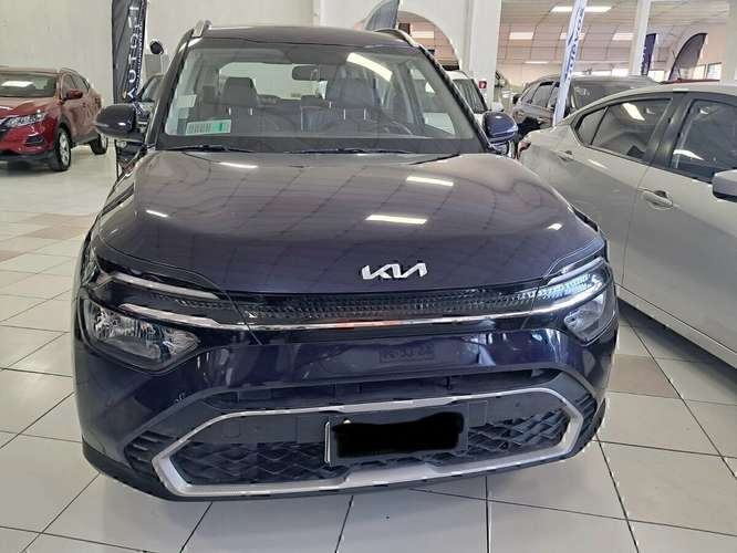 KIA CARENS EX FULL 2023 - Imagen 2