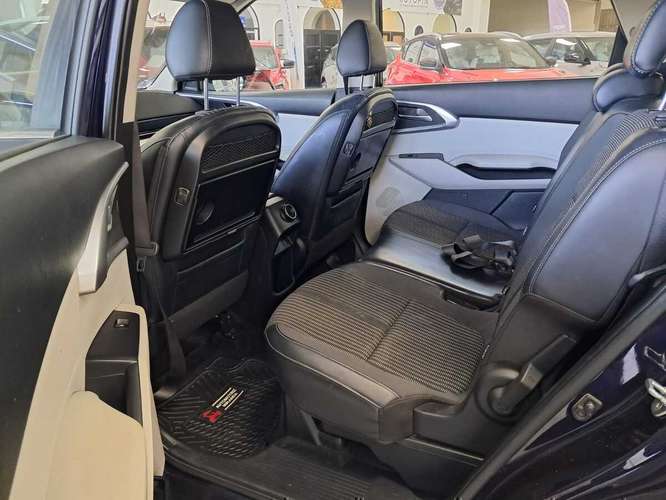 KIA CARENS EX FULL 2023 - Imagen 7