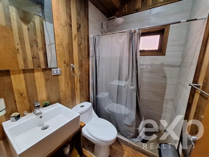 Vende Sitio con Refugio casa de 55m2 en Paredones