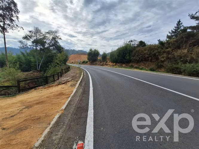 Vende Refugio con casa 55m2 2d y 1b en Paredones