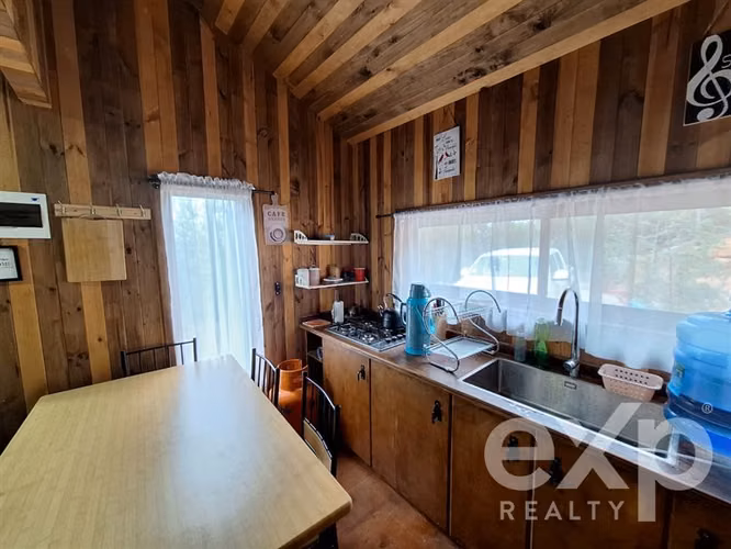 Vende Refugio con casa 55m2 2d y 1b en Paredones
