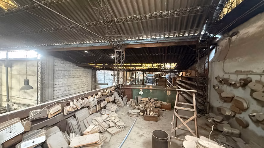Galpón taller mecánico  (172776)
