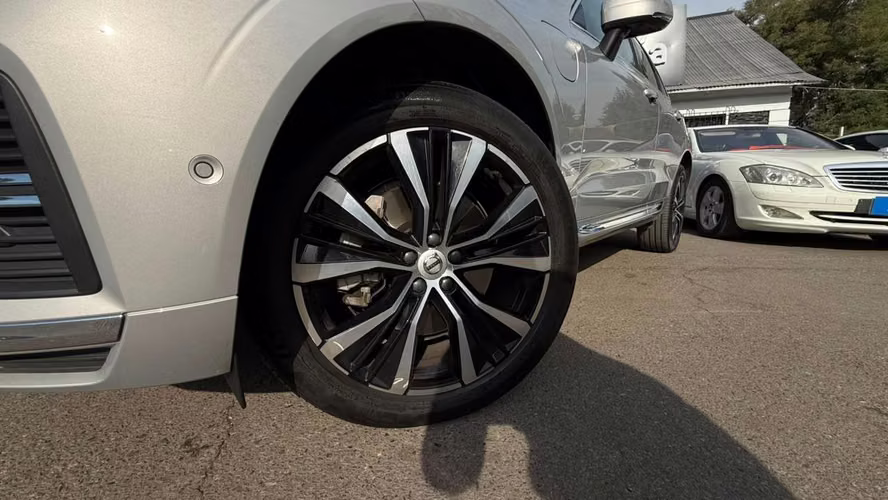 Volvo XC60 T8 AWD RECHARGE 2.0 (2023)