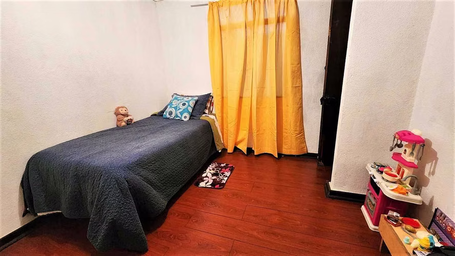 CASA EN VENTA ENTRE LAS REJAS SUR Y AMENGUAL   (172772)