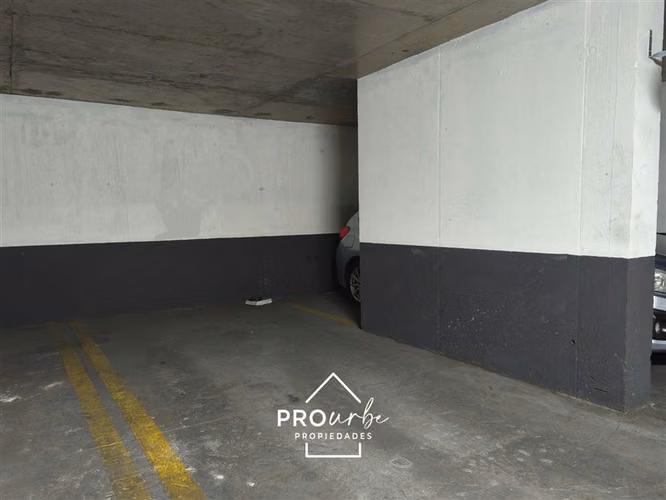 Vista Norte despejada 2D/1B estacionamiento y bodega