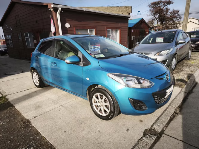 Mazda Demio SkyActive 2011