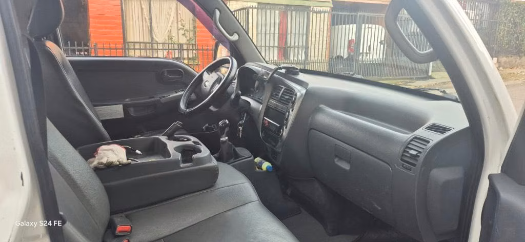 Kia Frontier Deluxe 2.5 2017