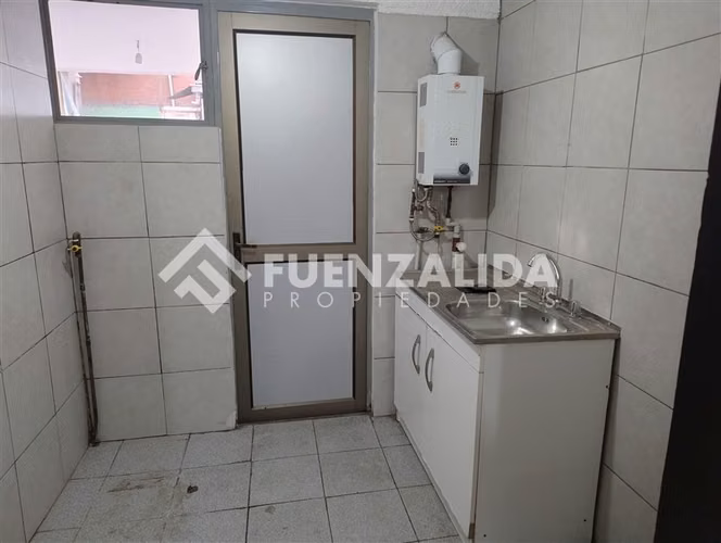 Casa en venta de 3 dorm. en La Florida