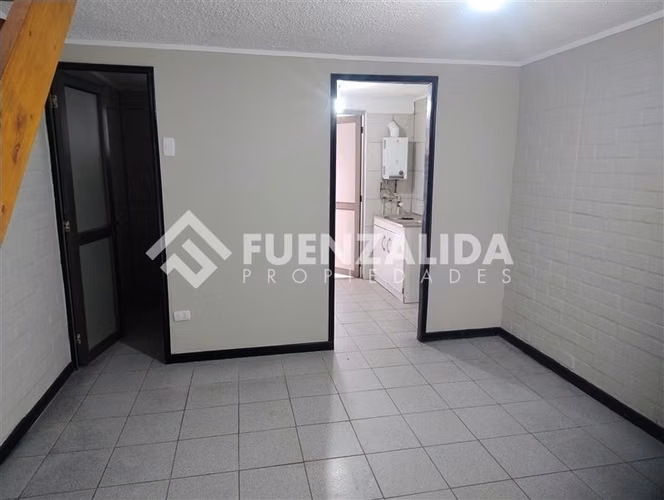 Casa en venta de 3 dorm. en La Florida