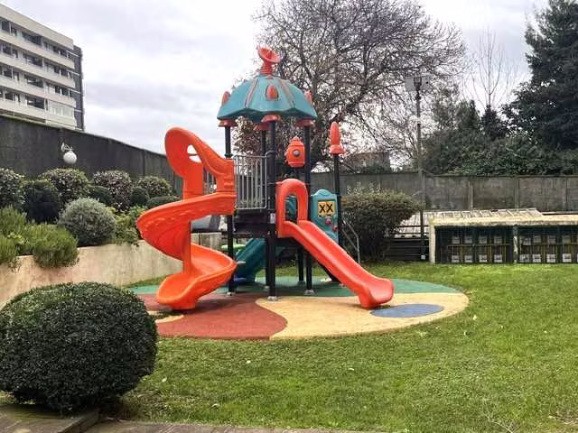 Depto 4 Dormitorios, Condom Plaza Hochstetter (172797)