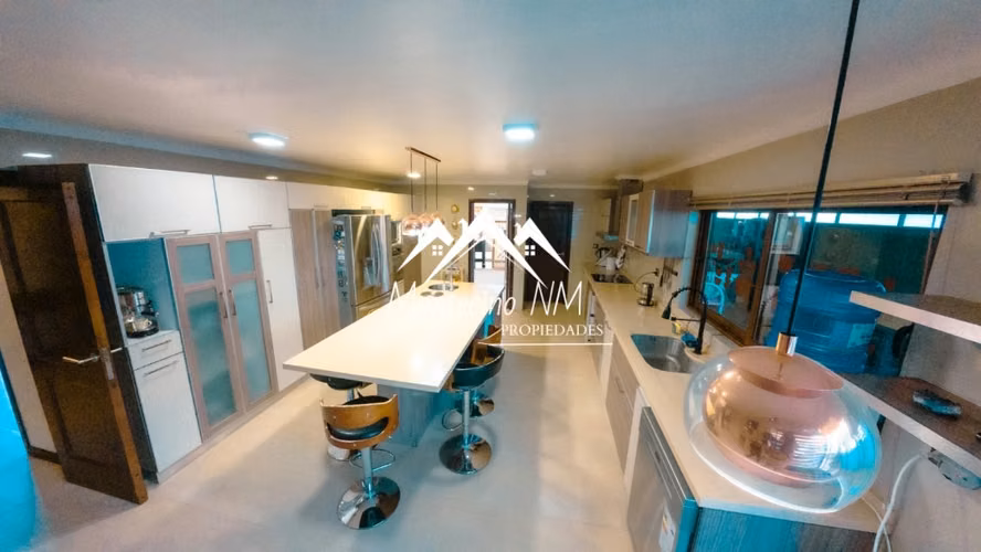 VENDE ACOGEDORA CASA EN CONDOMINIO SECTOR JARDIN DEL ESTE