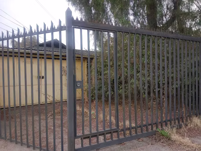 Oportunidad para invertir 2 casas unidas. (172804)