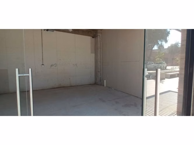 ARRIENDO Locales Comerciales Bellavista 68,09 m2 aprox.