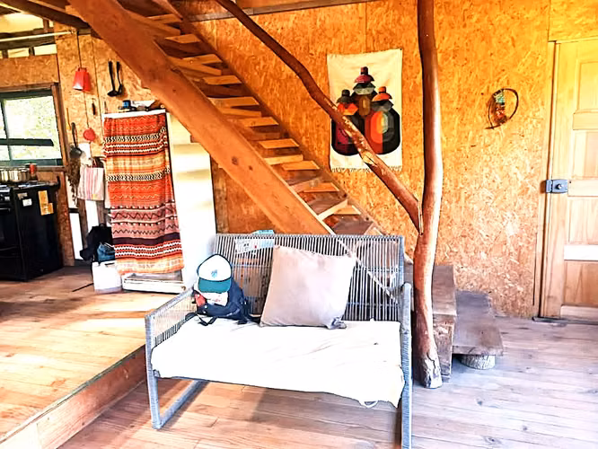 Casa tipo Loft con orilla de mar + parcela de 1 HA, en Caleta La Arena - Hornopirén